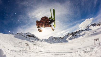 熊猫体育官网-队报专栏聚焦，伊利亚兹，齐达内式传奇的冠军征程